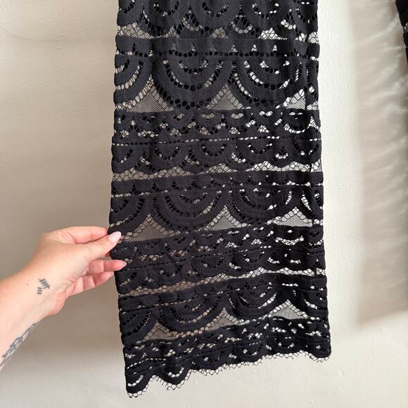 PQ Swimwear PilyQ | Lace Flare Leg Low Rise Swim Cover Up Beach Pants | Small - Picture 3 of 7